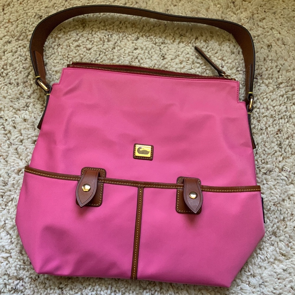 Dooney &  Bourke Hobo Sac - Nylon Hot Pink